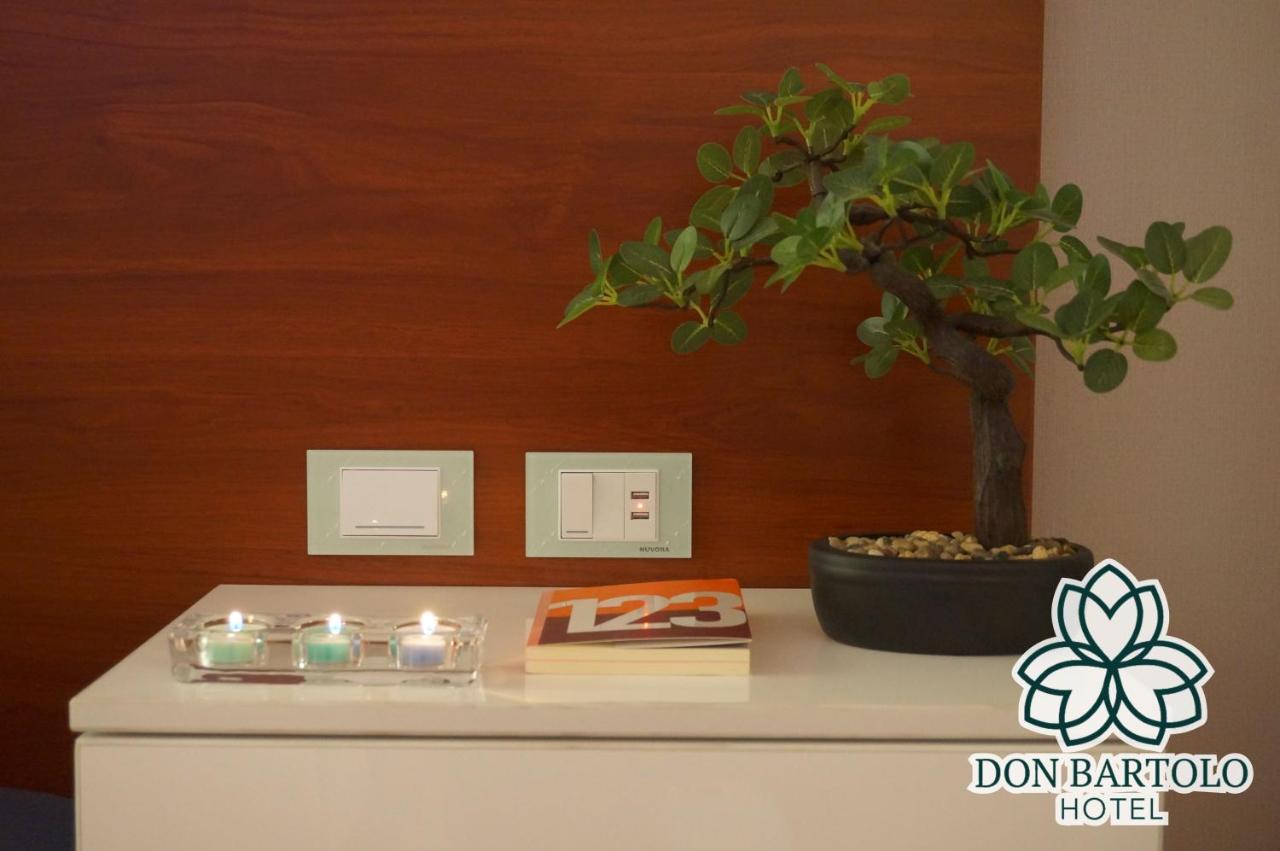 Hotel Don Bartolo Espinar Luaran gambar